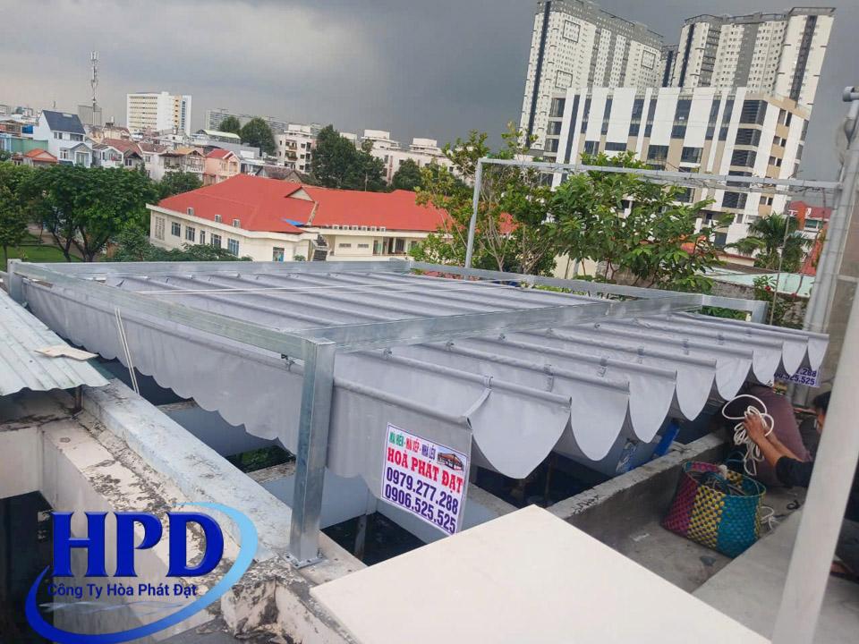 Mái xếp di động che nắng mưa sân trường