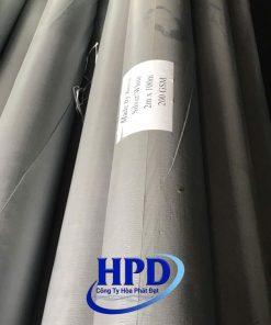 Cuộn bạt xám trắng tại kho